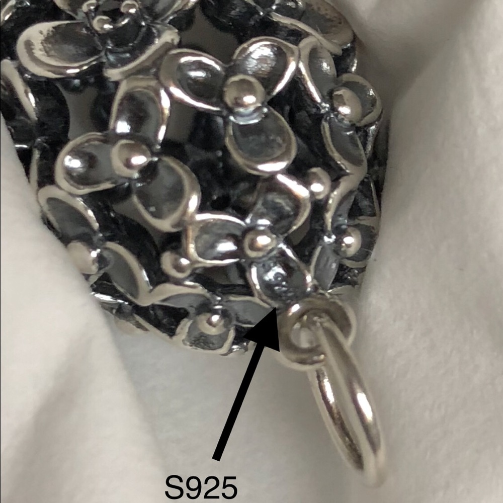 Retired‼️RARE Pandora Floral Elegance Black Crystal Pendant Stamped S925 ALE‼️ - Picture 4 of 4